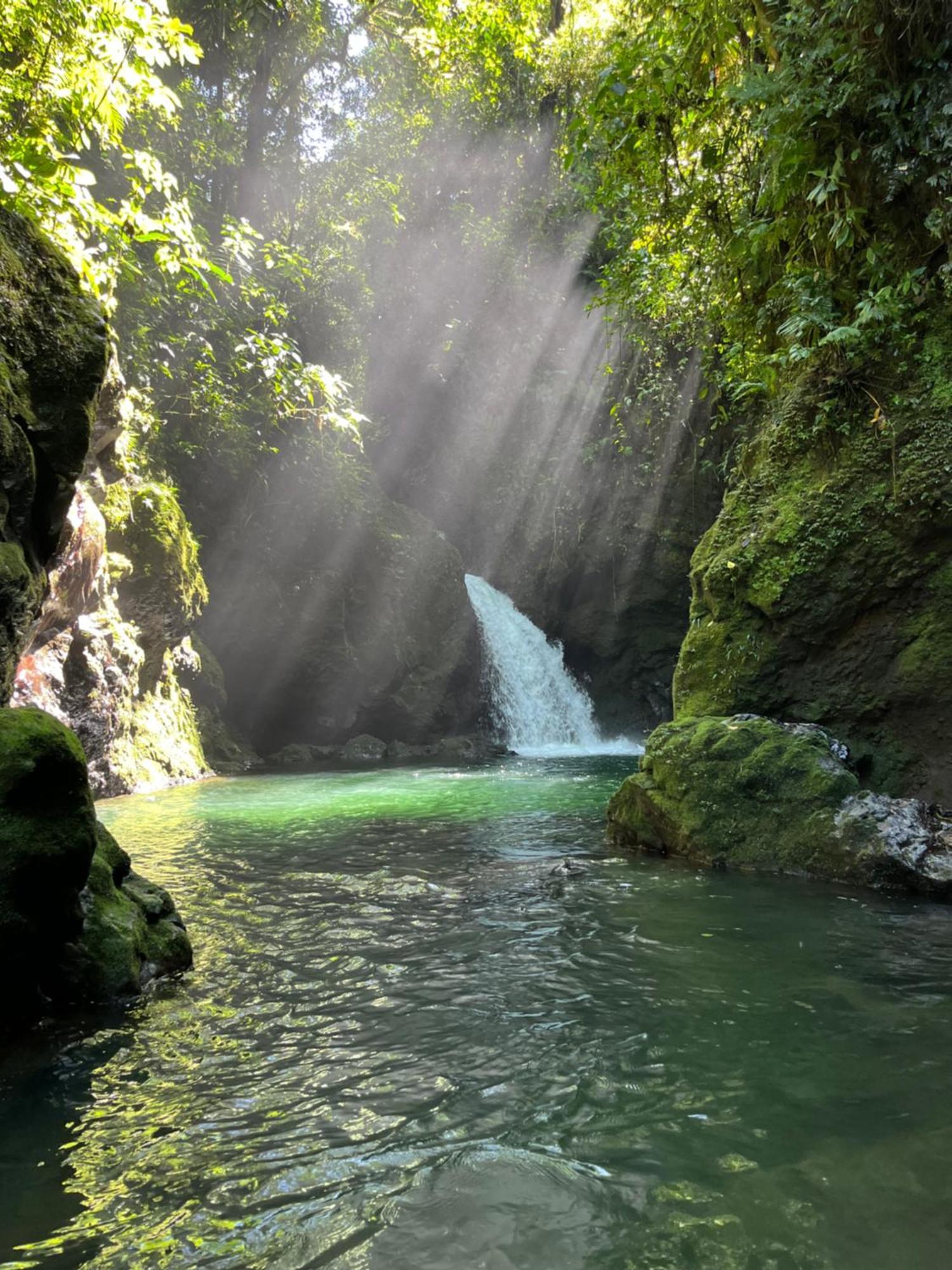 Pozas Y Cascadas La Presa Río Cuarto Buitenkant foto